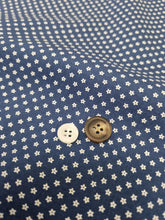 Carica l'immagine nel visualizzatore di Gallery, Pantaloncino Shorts Bermuda Micro Fantasia 100% Cotone 2 tasche laterali Made in Italy