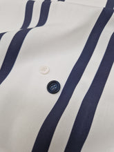 Load image into Gallery viewer, Pantaloncino Shorts Bermuda Fantasia Rigata 100% cotone 2 tasche laterali Made in Italy