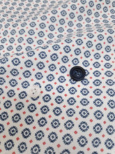 Load image into Gallery viewer, Pantaloncino Shorts Bermuda Micro Fantasia Geometrica 100% Cotone 2 tasche laterali Made in Italy