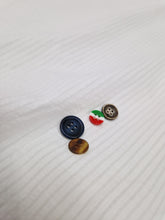 Carica l'immagine nel visualizzatore di Gallery, Bermuda Pantaloncino Bianco Goffrato Puro Cotone Made in Italy Fantasia Shorts 2 tasche laterali