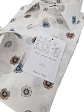 Carica l'immagine nel visualizzatore di Gallery, Camicia Fantasia floreale Made in Italy