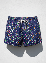 Carica l'immagine nel visualizzatore di Gallery, Box mare Pantaloncino Bermuda fantasia 100% Cotone Made in Italy Fantasia Shorts 2 tasche laterali