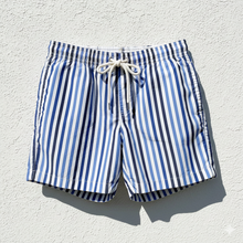 Carica l'immagine nel visualizzatore di Gallery, Boxer Pantaloncino rigato 100% Cotone costume da bagno Made in Italy Shorts 2 tasche laterali