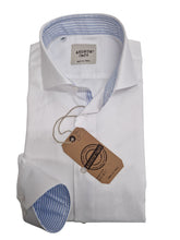 Carica l'immagine nel visualizzatore di Gallery, Camicia Bianca con inserti interno collo polsi rigato azzurro Made in Italy