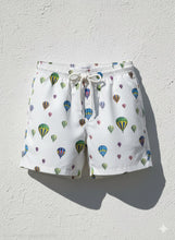 Carica l'immagine nel visualizzatore di Gallery, Bermuda fantasia mongolfiera Pantaloncino fantasia 100% Cotone Made in Italy Fantasia Shorts 2 tasche laterali
