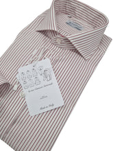 Carica l'immagine nel visualizzatore di Gallery, Camicia Rigata bacchettino rosso bordeuax alta qualità titolo 100 righino rosso puro cotone Made in Italy