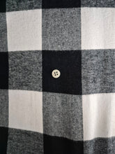 Carica l'immagine nel visualizzatore di Gallery, Camicione Donna a scacchi doppia tasca e pattine Camicia Casual puro cotone Made in Italy