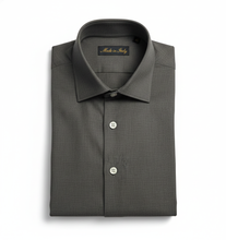 Load image into Gallery viewer, Polo Camicia tessuto tecnico marrone in maglia jersey no Stiro, fresco filato traspirante performante ,anallergico,anti alone alta qualità colletto morbido Made in Italy