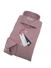Carica l'immagine nel visualizzatore di Gallery, Camicia Uomo Rigato rosso bacchettino titolo 120 bordeaux alta qualità pari pari Made in Italy