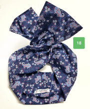 Carica l'immagine nel visualizzatore di Gallery, Turbante Fashion in cotone Fantasia paisley 18 blu Made in Italy
