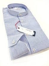 Load image into Gallery viewer, Camicia Uomo guru coreano goffrato puro cotone a righe azzurre seersucker stropicciato
