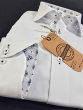 Load image into Gallery viewer, Camicia Bianca con inserti fantasia floreale cotone made in italy