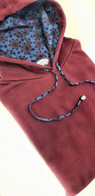 Carica l'immagine nel visualizzatore di Gallery, Felpa Bordeaux con Cappuccio Design star denim made in Italy Fantasia 100% cotone - Unisex Sweatshirt bordeaux Hoodie