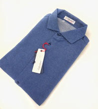 Carica l&#39;immagine nel visualizzatore di Gallery, Polo Camicia blu piquet Jersey in maglia morbida alta qualità puro cotone  made in italy knit Jersey piquet
