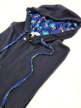Carica l'immagine nel visualizzatore di Gallery, Maglia cardigan jersey blu con Cappuccio Design tucano made in Italy Fantasia 100% cotone - Sweatshirt hoodie