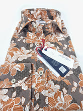 Carica l'immagine nel visualizzatore di Gallery, Camicia fantasia stampata viscosa morbidissima paisley giallo ocra tortora made in italy