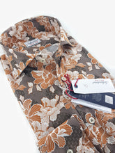 Carica l'immagine nel visualizzatore di Gallery, Camicia fantasia stampata viscosa morbidissima paisley giallo ocra tortora made in italy