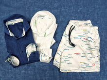 Carica l'immagine nel visualizzatore di Gallery, Costume da Bagno fantasia Sardinia slip interno morbido tessuto asciugatura rapida Boxer mare uomo fantasia Sardinia con 2 tasche laterali Made in Italy