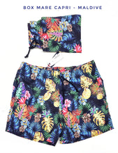 Carica l'immagine nel visualizzatore di Gallery, Costume da Bagno Hawaiano morbido tessuto slip interno asciugatura rapida Boxer mare uomo fantasia Maldive con 2 tasche laterali Made in Italy