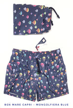 Carica l'immagine nel visualizzatore di Gallery, Costume da Bagno in morbido tessuto slip interno asciugatura rapida Boxer mare Uomo fantasia Mongolfiera blu con 2 tasche laterali Made in Italy