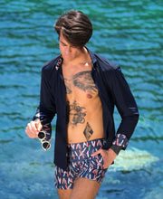 Load image into Gallery viewer, Costume da Bagno Surf Blue abbinato a Camicia Blu con inserti BOX interno Made in Italy