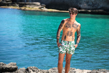 Carica l'immagine nel visualizzatore di Gallery, Costume da Bagno Fico D'india abbinato a Camicia Polo Lino Bianco con inserti Box Mare slip interno Made in Italy