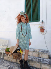 Load image into Gallery viewer, Camicia Donna Vestito camicione cotone fantasia geometrica verde bianca made in italy dress shirt
