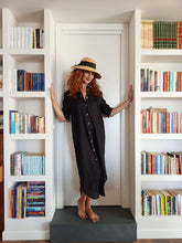 Carica l'immagine nel visualizzatore di Gallery, VESTITO LUNGO Donna Lino NERO camicione Vestito collo FINAM made in italy dress shirt