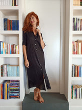 Carica l'immagine nel visualizzatore di Gallery, VESTITO LUNGO Donna Lino NERO camicione Vestito collo FINAM made in italy dress shirt