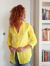 Load image into Gallery viewer, Camicione giallo camicia Donna gialla morbida viscosa  made in italy woman yellow soft shirt
