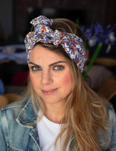 Carica l'immagine nel visualizzatore di Gallery, Turbante Fashion in cotone Fantasia design paisley flower 26 Made in Italy