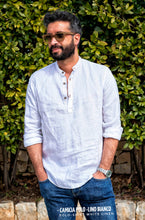 Load image into Gallery viewer, Camicia lino bianco guru coreano serafino chiusa a polo made in italy