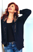 Carica l'immagine nel visualizzatore di Gallery, Felpa Donna cardigan Blu con Cappuccio unisex design micro fantasia foliage made in Italy Fantasia 100% cotone Unisex Sweatshirt blue Hoodie