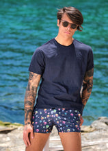Carica l'immagine nel visualizzatore di Gallery, Costume da Bagno MONGOLFIERA BLU abbinato a Tshirt IN LINO blu con inserti Box Mare slip interno Made in Italy
