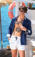 Carica l'immagine nel visualizzatore di Gallery, Costume da Bagno abbinato a Camicia Lino Blu con inserti BOX slip interno Made in Italy
