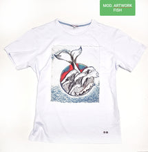 Load image into Gallery viewer, T-shirt made in Italy Fantasia FIsh-white 100% fresco cotone jersey design Fish white
