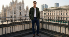Carica l'immagine nel visualizzatore di Gallery, Giacca Scamosciata Ecologica Verdone Overshirt Field Jacket Suede Scamosciato militare 4 tasche eco Suede Made in Italy
