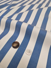 Carica l&#39;immagine nel visualizzatore di Gallery, Pantaloncino  Shorts Bermuda Fasciato a righe blu 100% Cotone 2 tasche laterali Made in Italy
