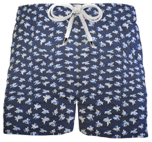 Load image into Gallery viewer, Pantaloncino Shorts Bermuda Fantasia Flower Seersucker Blu  100% cotone 2 tasche laterali Made in Italy
