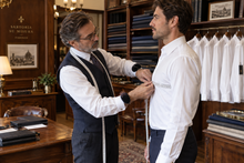 Carica l'immagine nel visualizzatore di Gallery, BUONO 110+IVA = 130€ Voucher for a Made to Measure shirt, by appointment with tailor - Regalati un buono per una Camicia su Misura su appuntamento con sarto
