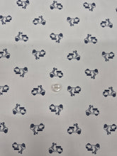 Carica l&#39;immagine nel visualizzatore di Gallery, Camicia Donna fantasia Vespa collection Blu Slim puro Cotone Made in Italy
