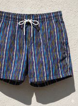Carica l'immagine nel visualizzatore di Gallery, Box mare Pantaloncino Bermuda fantasia 100% Cotone Made in Italy Fantasia Shorts 2 tasche laterali
