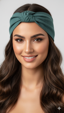 Carica l&#39;immagine nel visualizzatore di Gallery, Turbante verdone salva in cotone lino Fascia Capelli Made in Italy Hairband headband
