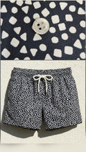 Carica l'immagine nel visualizzatore di Gallery, Boxer Mare Bermuda 100% Cotone costume da bagno Made in Italy Shorts 2 tasche laterali
