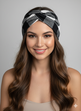 Carica l&#39;immagine nel visualizzatore di Gallery, Turbante in Cotone scozzese bianco nero a scacchi Made in Italy Fascia Capelli Hairband headband
