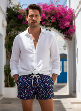 Carica l'immagine nel visualizzatore di Gallery, Box mare Pantaloncino Bermuda fantasia 100% Cotone Made in Italy Fantasia Shorts 2 tasche laterali
