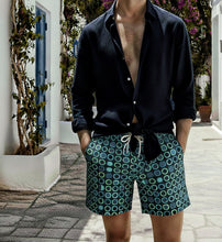 Carica l'immagine nel visualizzatore di Gallery, Boxer Pantaloncino fantasia 100% Cotone Made in Italy Fantasia Shorts 2 tasche laterali
