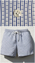 Carica l'immagine nel visualizzatore di Gallery, Bermuda Pantaloncino Boxer mare 100% Cotone Made in Italy Fantasia Shorts 2 tasche laterali
