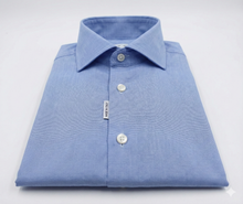 Carica l&#39;immagine nel visualizzatore di Gallery, Camicia azzurra fil a fil azzurro popeline 100%cotone colletto mezzo francese Made in Italy
