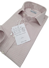 Load image into Gallery viewer, Camicia Rigata bacchettino rosso bordeuax alta qualità titolo 100 righino rosso puro cotone Made in Italy
